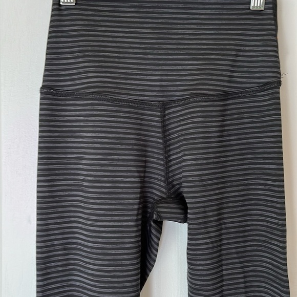 Beyond Yoga | Surf Stripe High Waisted Legging Sz XS Workout Activewear Gym - Picture 4 of 9